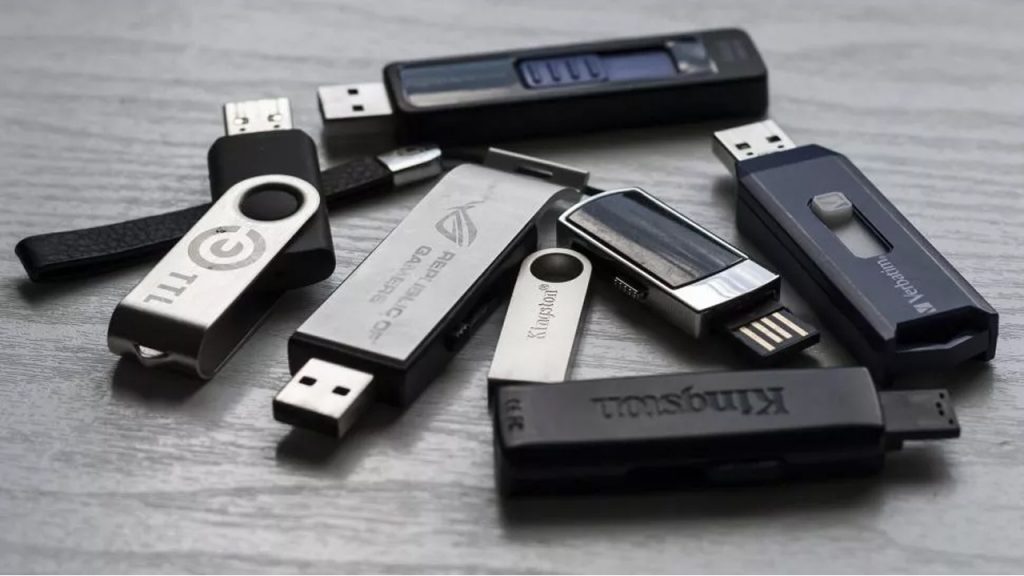 Bitti mi sanmıştınız? USB bellekler tehlike saçmaya devam ediyor
