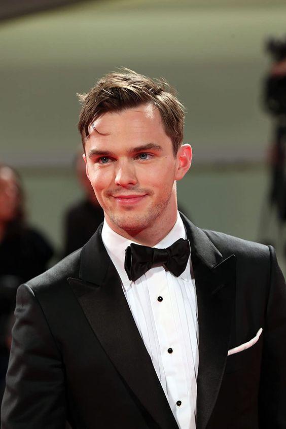 Nicholas Hoult Kimdir? – herdembilgiler