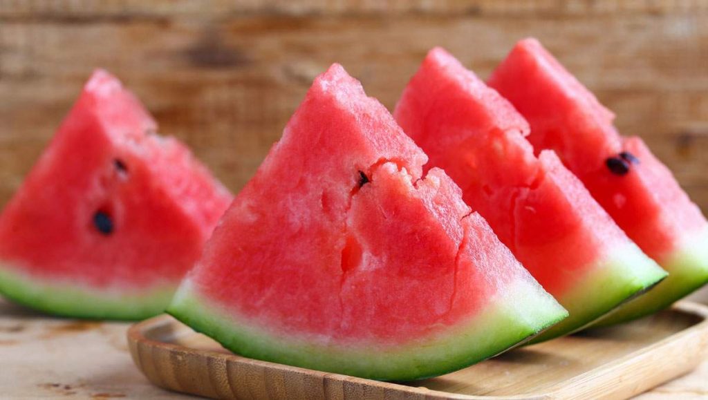 Etkisi kanıtlanan karpuz diyeti nasıl yapılır? 7 günde 7 kilo verdiren diyet….
