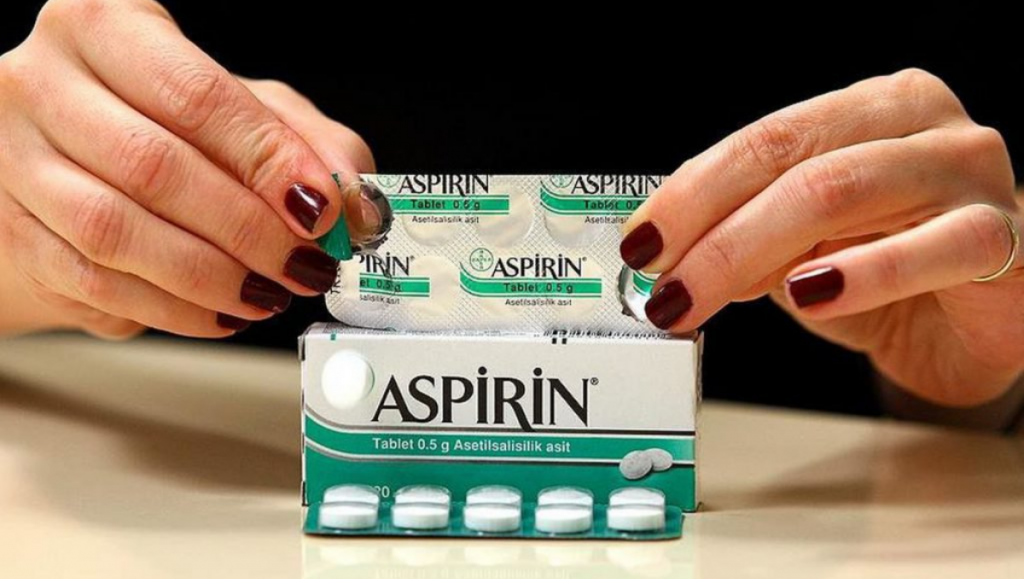 Aspirin saça uygulanır mı? Aspirin saç maskesi ile derinlemesine bakım tüyosu…